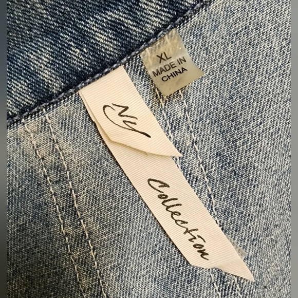 XL Denim Vest With White Crocheted Lace - Picture 9 of 9